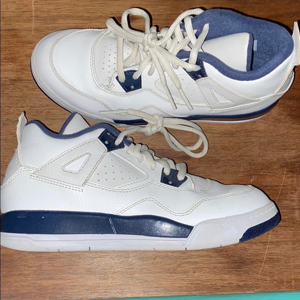 Jordan retro 4 Columbia